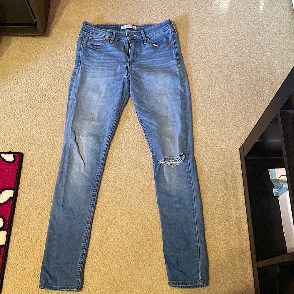 Abercrombie & Fitch mid-rise blue jeans